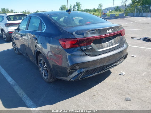 KIA Forte 2023 3KPF34ADXPE614209 Image 3