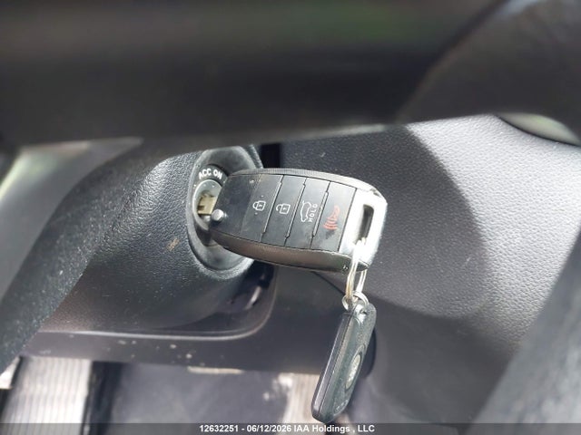 Продажа на аукционе авто 2017 Kia Sorento Lx/l, vin: 5XYPGDA36HG228472, номер лота: 12632251