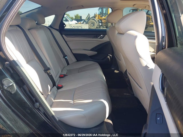 Продаж на аукціоні авто 2018 Honda Accord Touring, vin: 1HGCV1F99JA810170, номер лоту: 12632272
