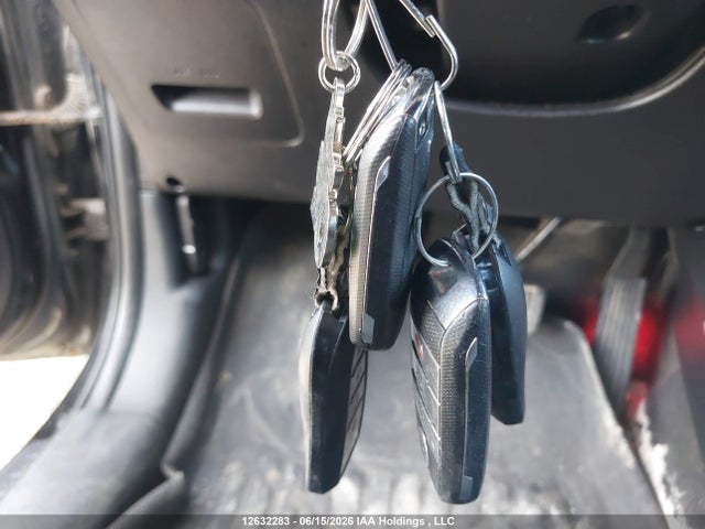 12632283 :رقم المزاد ، KNAHU8A39F7087327 vin ، 2015 Kia Rondo مزاد بيع