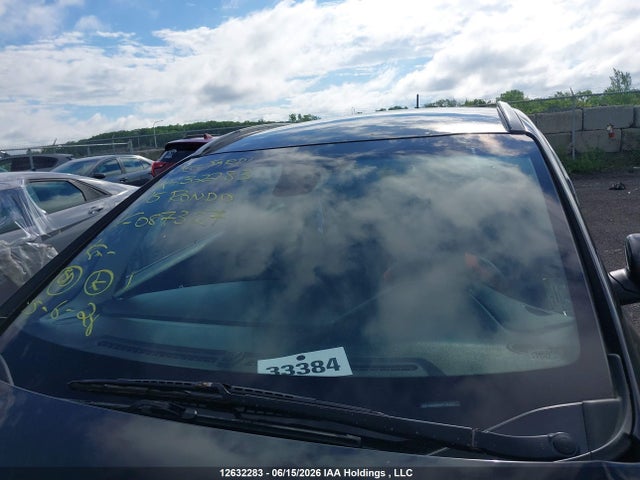 12632283 :رقم المزاد ، KNAHU8A39F7087327 vin ، 2015 Kia Rondo مزاد بيع