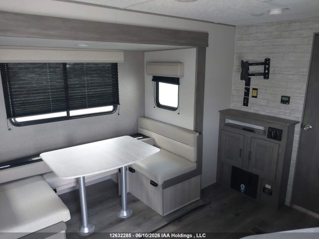 Coachmen Catalina 2024 5ZT2CAMBXRU044013 Image 6