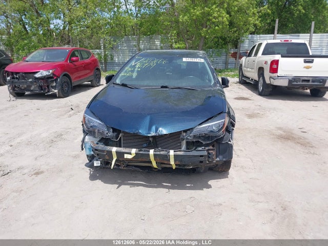 2T1BURHE4JC986979 Toyota COROLLA LE
