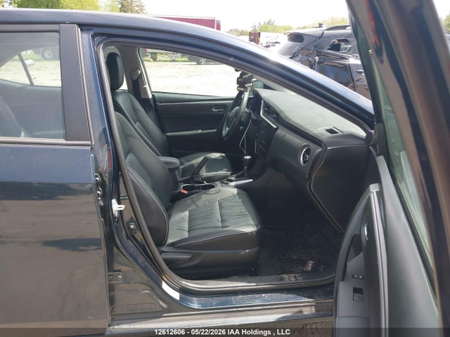 2T1BURHE4JC986979 Toyota COROLLA LE