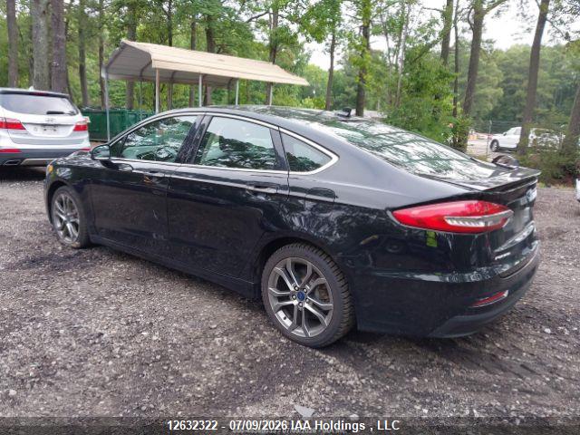 3FA6P0RU8LR203868 Ford Fusion Titanium