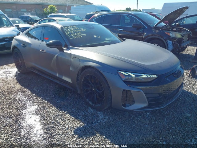 12632324 :رقم المزاد ، WAUCJBFW9N7006361 vin ، 2022 Audi E-tron Gt مزاد بيع