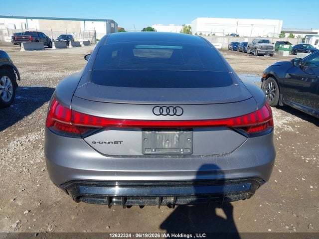 12632324 :رقم المزاد ، WAUCJBFW9N7006361 vin ، 2022 Audi E-tron Gt مزاد بيع