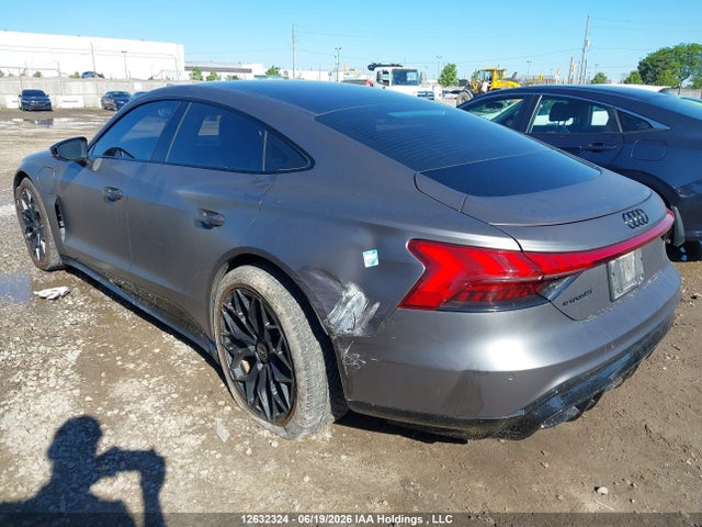 12632324 :رقم المزاد ، WAUCJBFW9N7006361 vin ، 2022 Audi E-tron Gt مزاد بيع