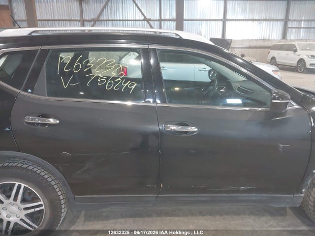2015 Nissan Rogue S/sl/sv მანქანა იყიდება აუქციონზე, vin: 5N1AT2MT4FC756249, აუქციონის ნომერი: 12632325