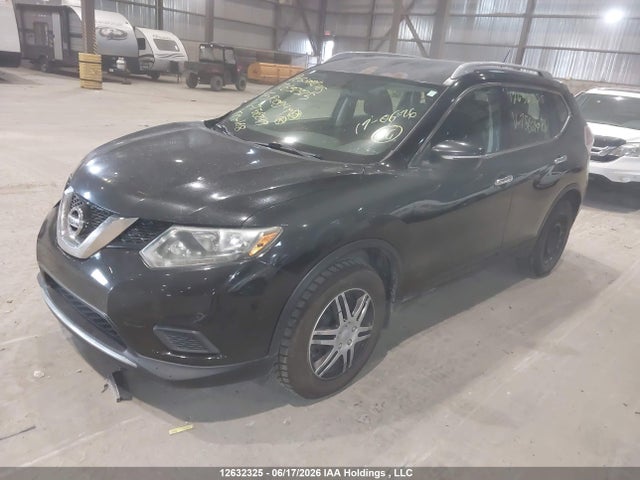 2015 Nissan Rogue S/sl/sv მანქანა იყიდება აუქციონზე, vin: 5N1AT2MT4FC756249, აუქციონის ნომერი: 12632325