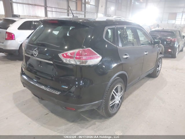 2015 Nissan Rogue S/sl/sv მანქანა იყიდება აუქციონზე, vin: 5N1AT2MT4FC756249, აუქციონის ნომერი: 12632325