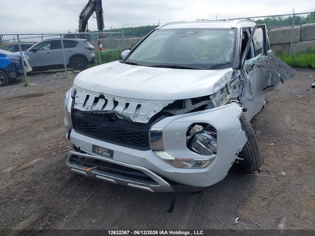 Продажа на аукционе авто 2024 Mitsubishi Outlander Se/ralliart, vin: JA4T5VA95RZ608897, номер лота: 12632367