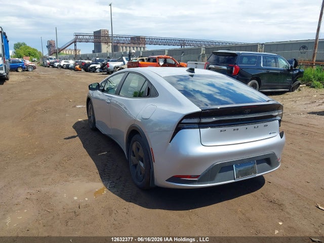 JTDACACU5T3070600 Toyota Prius