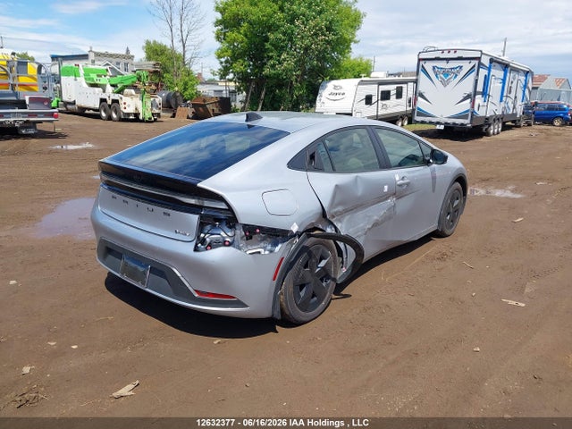 JTDACACU5T3070600 Toyota Prius