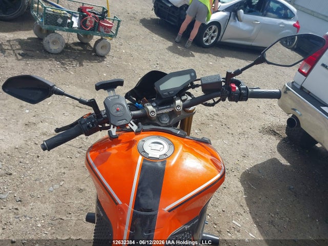 Yamaha FZ09 2014 JYARN33N1EA000572 Image 13