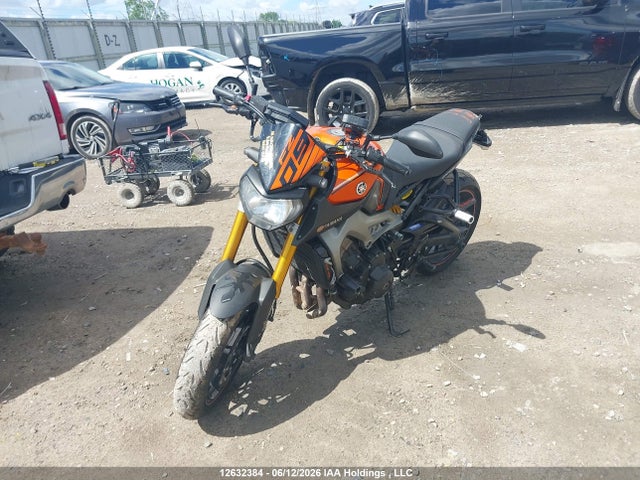 Yamaha FZ09 2014 JYARN33N1EA000572 Image 2