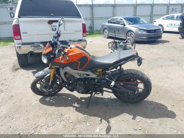Yamaha FZ09 2014 JYARN33N1EA000572 Image 9