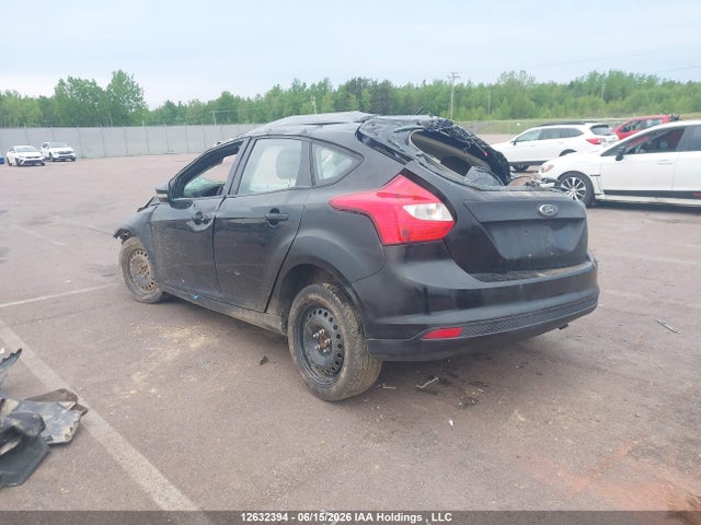 12632394 :رقم المزاد ، 1FAHP3K23CL170957 vin ، 2012 Ford Focus Se مزاد بيع