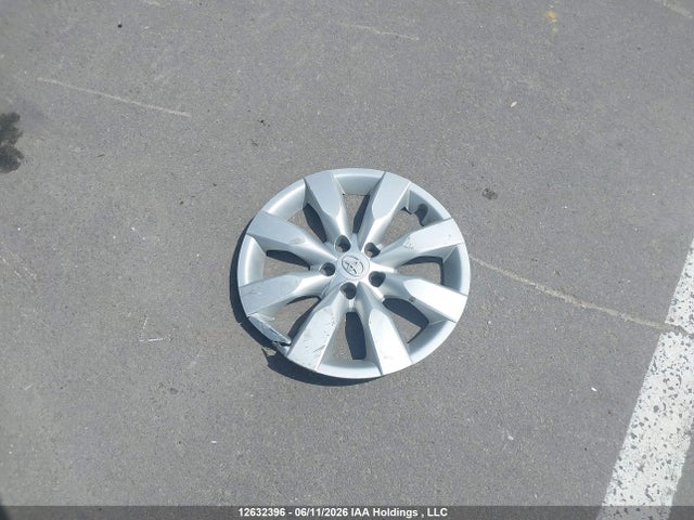 2T1BURHE2FC244877 Toyota Corolla L/le/le Pls/prm/s/s Pls
