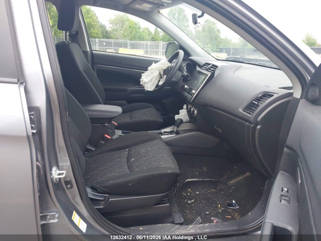 JA4AJUAUXRU606805 Mitsubishi RVR ES