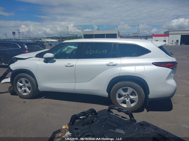 12632415 :رقم المزاد ، 5TDBZRBH9NS204094 vin ، 2022 Toyota Highlander مزاد بيع