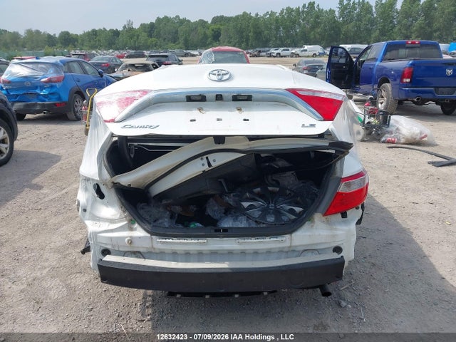 2017 Toyota Camry Le მანქანა იყიდება აუქციონზე, vin: 4T1BF1FK1HU654429, აუქციონის ნომერი: 12632423