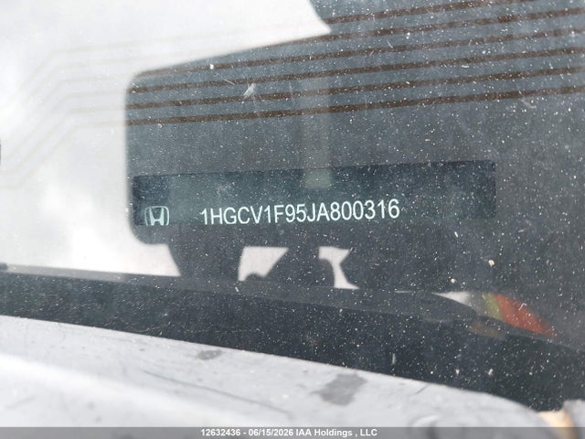 1HGCV1F95JA800316 Honda Accord Touring