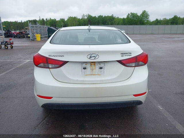 2015 Hyundai Elantra Gl მანქანა იყიდება აუქციონზე, vin: 5NPDH4AE9FH641039, აუქციონის ნომერი: 12632437