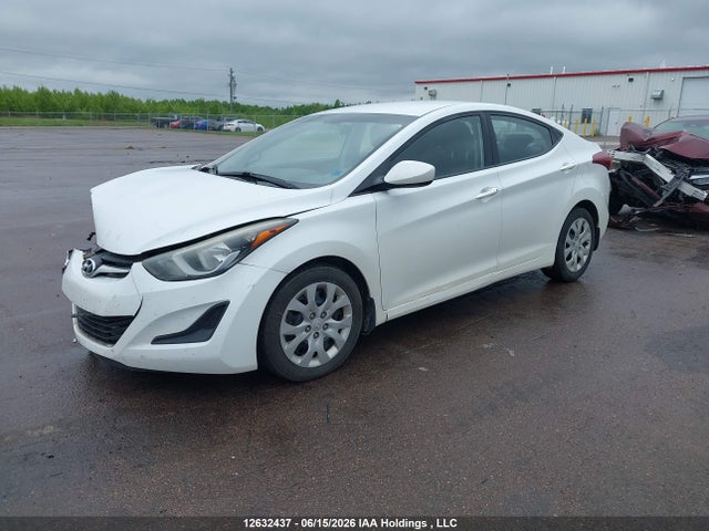 Hyundai ELANTRA GL 2015 5NPDH4AE9FH641039 Image 2