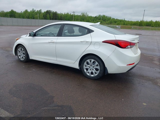 Hyundai ELANTRA GL 2015 5NPDH4AE9FH641039 Image 3