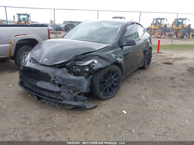 12632443 :رقم المزاد ، 7SAYGDEE5RF104592 vin ، 2024 Tesla Model Y مزاد بيع
