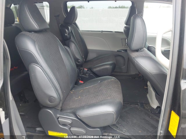 Aukcja sprzedaży 2011 Toyota Sienna Se 8 Passenger, vin: 5TDXK3DC4BS168075, numer aukcji: 12632444