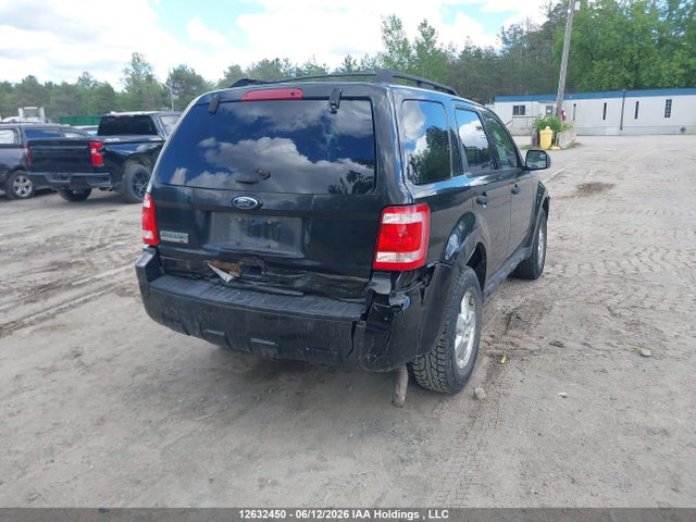 2011 Ford Escape Xlt მანქანა იყიდება აუქციონზე, vin: 1FMCU0D76BKB67801, აუქციონის ნომერი: 12632450