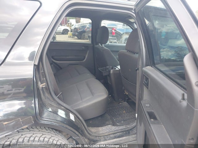 2011 Ford Escape Xlt მანქანა იყიდება აუქციონზე, vin: 1FMCU0D76BKB67801, აუქციონის ნომერი: 12632450