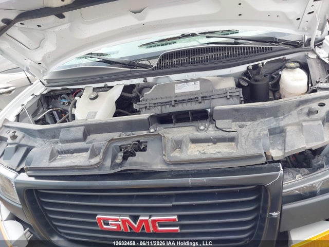 GMC Savana 2500 Work Van 2024 1GTW7BFP8R1206308 Image 10