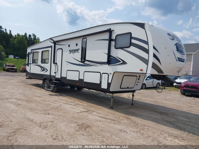 2018 Forest River Sabre 38dbq მანქანა იყიდება აუქციონზე, vin: 4X4FSRM24JR001180, აუქციონის ნომერი: 12632475