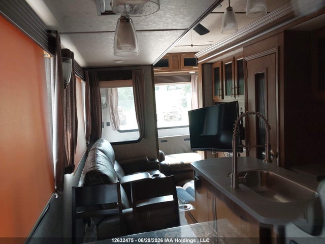 2018 Forest River Sabre 38dbq მანქანა იყიდება აუქციონზე, vin: 4X4FSRM24JR001180, აუქციონის ნომერი: 12632475