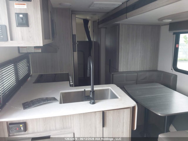 Keystone Passport 2021 4YDT22120MK416009 Image 8