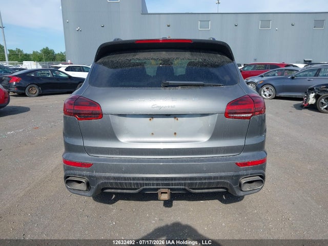 Продаж на аукціоні авто 2015 Porsche Cayenne, vin: WP1AF2A20FLA36307, номер лоту: 12632492