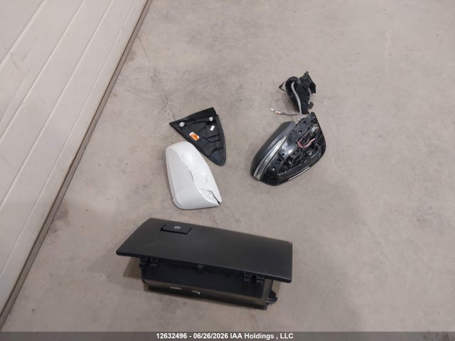 Продаж на аукціоні авто 2024 Toyota Rav4 Xle/woodland Edition, vin: 2T3RWRFV0RW194227, номер лоту: 12632496