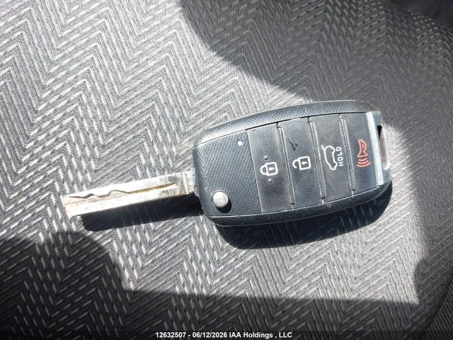 Продаж на аукціоні авто 2017 Kia Sportage Lx, vin: KNDPMCAC0H7286545, номер лоту: 12632507