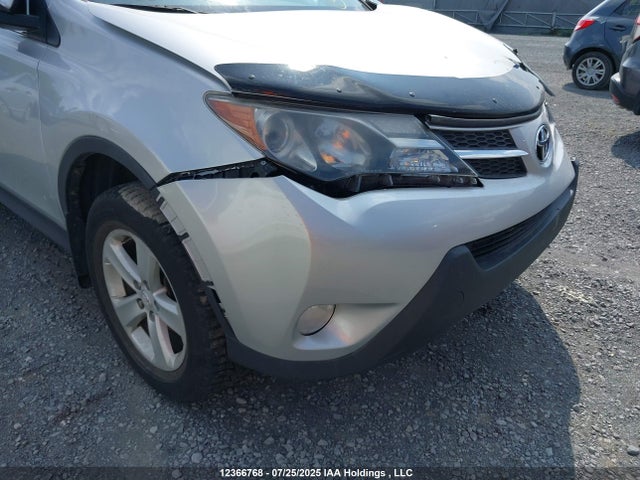2014 Toyota Rav4 Xle მანქანა იყიდება აუქციონზე, vin: 2T3WFREV0EW118635, აუქციონის ნომერი: 12366768