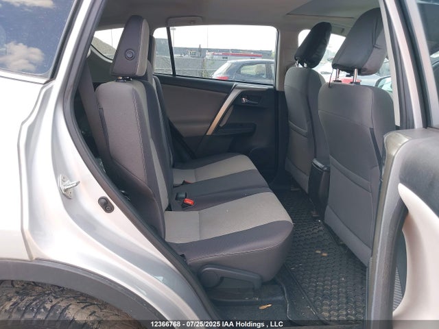 2014 Toyota Rav4 Xle მანქანა იყიდება აუქციონზე, vin: 2T3WFREV0EW118635, აუქციონის ნომერი: 12366768