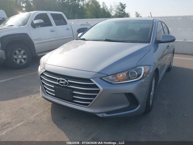 Hyundai Elantra Le 2017 5NPD74LF6HH134563 Image 2