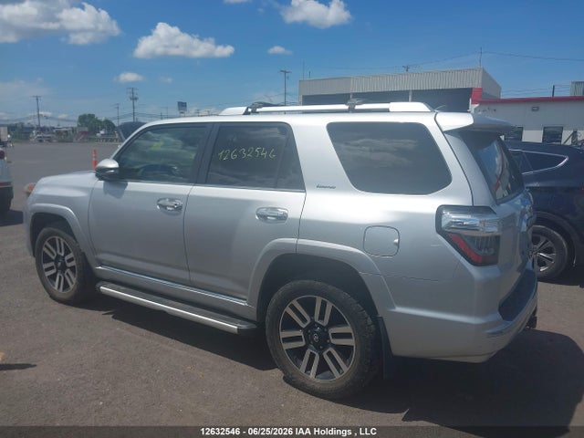 Toyota 4RUNNER SR5 2018 JTEBU5JR4J5559851 Image 14