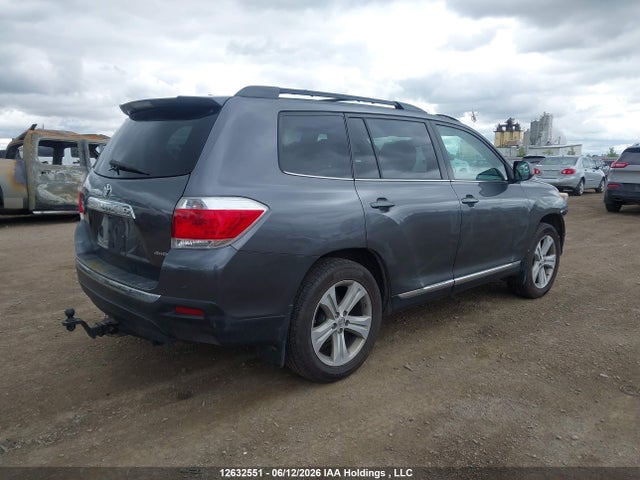 Aukcja sprzedaży 2013 Toyota Highlander V6, vin: 5TDBK3EH3DS252640, numer aukcji: 12632551