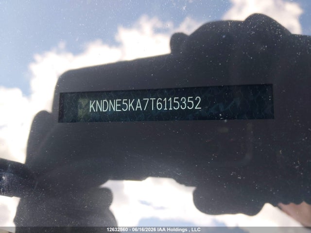 2026 Kia Carnival Hev Sx/sx+ მანქანა იყიდება აუქციონზე, vin: KNDNE5KA7T6115352, აუქციონის ნომერი: 12632560