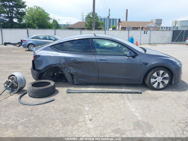 Продаж на аукціоні авто 2021 Tesla Model Y, vin: 5YJYGDEDXMF113754, номер лоту: 12632563