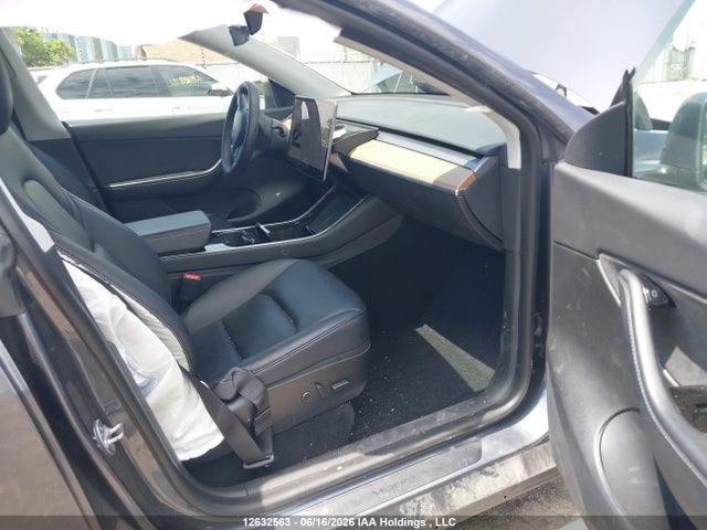 Продаж на аукціоні авто 2021 Tesla Model Y, vin: 5YJYGDEDXMF113754, номер лоту: 12632563