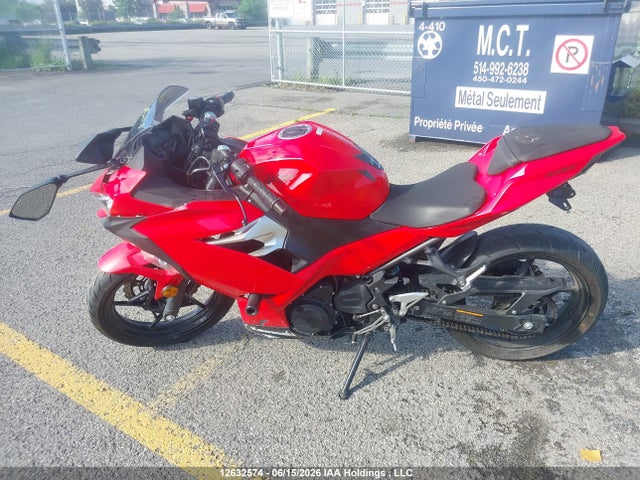Kawasaki EX400 2018 JKAEXKG15JDA10834 Image 17